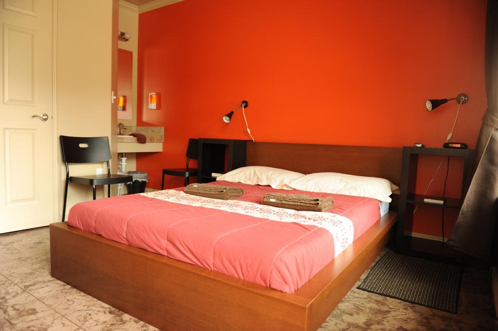 Camelot Inn At Honeyville Δωμάτιο φωτογραφία